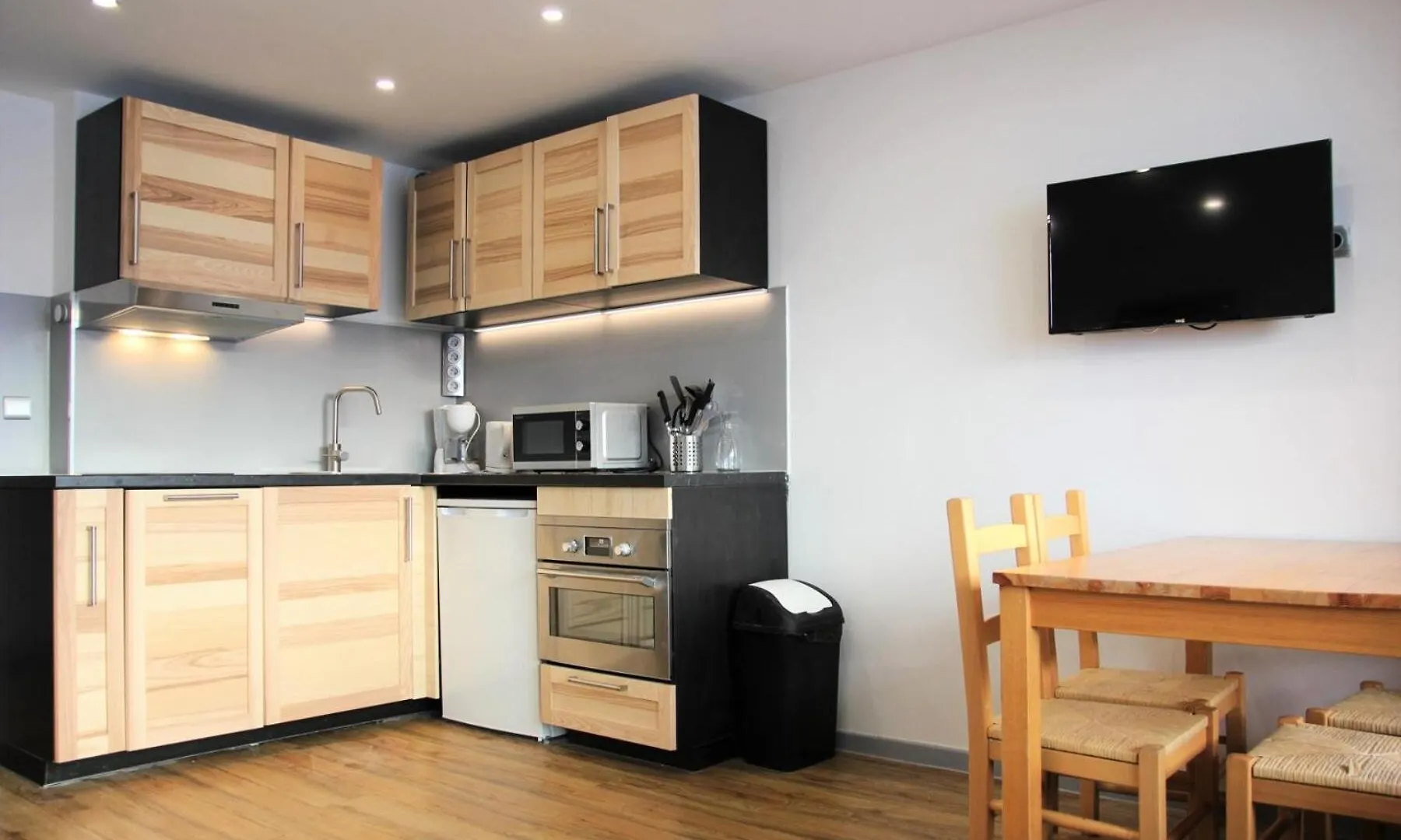 Residence Neves - Val Thorens Location: Studio Ensoleille Pour 4 Personnes Dans Un Quartier Anime