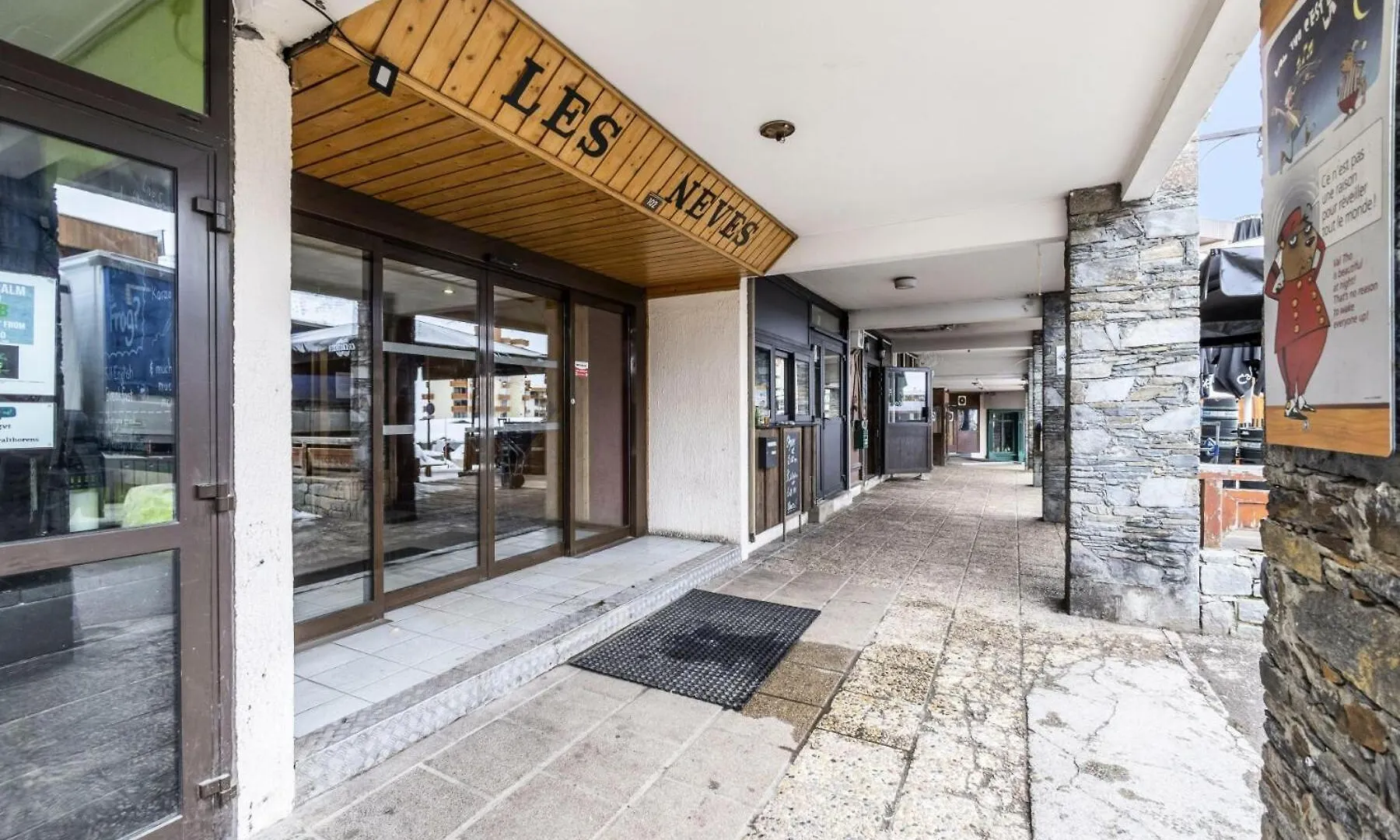 Residence Neves - Val Thorens Location: Studio Ensoleille Pour 4 Personnes Dans Un Quartier Anime France
